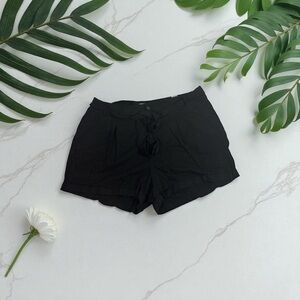 Torrid shorts Women Size 20 Linen Black front Tie Belted